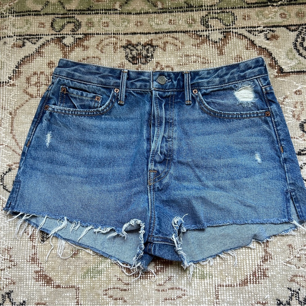 GRLFRND Cindy Denim Shorts size 28